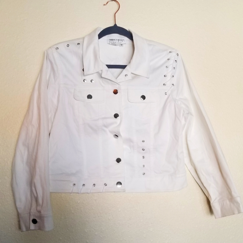 Stunning White "jean" jacket